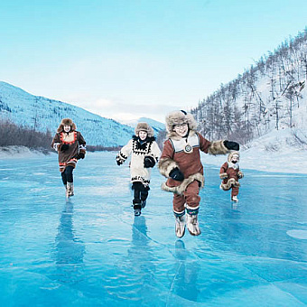 «Навстречу будущему»