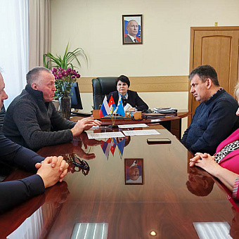 Фермер обеспечит куриным яйцом